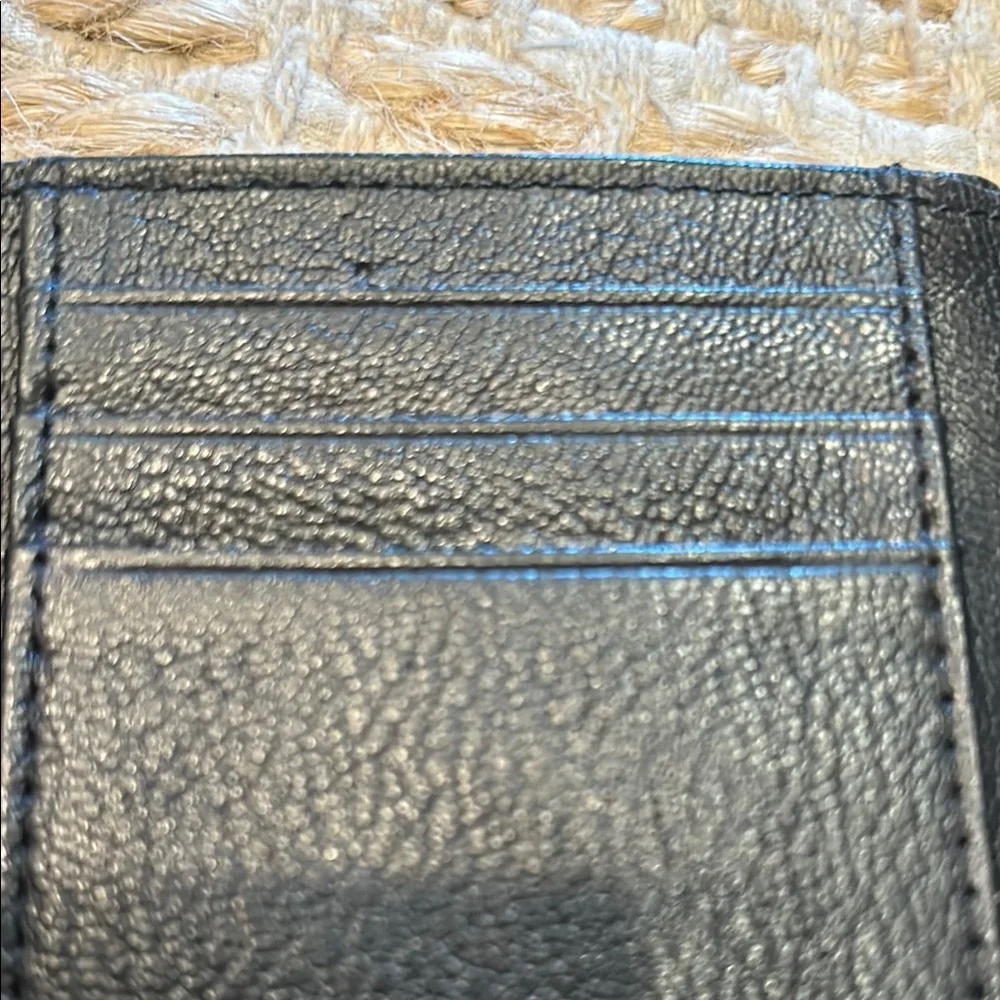 True Religion Black Key Card Holder with Horseshoe Emblem-tri-fold